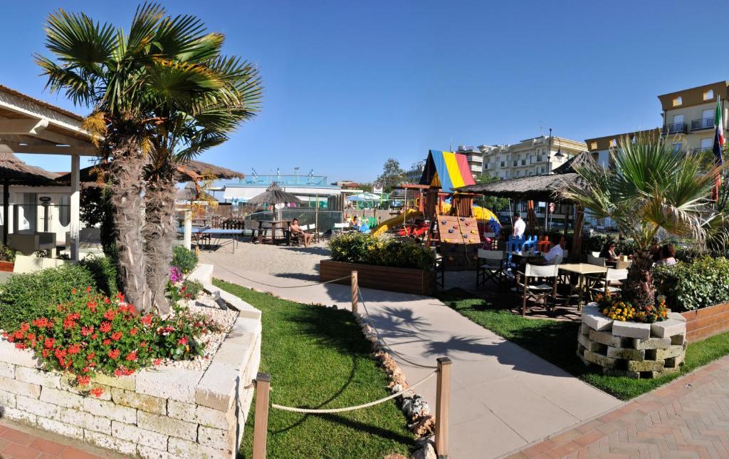 Hotel Costaverde Cesenatico Exterior photo